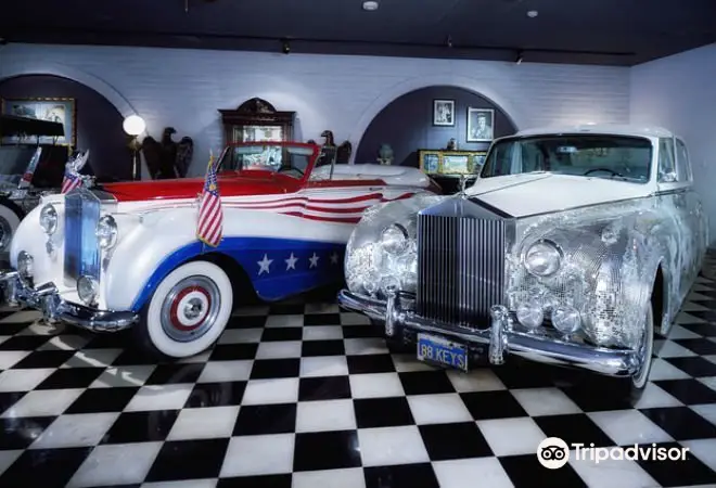 Hollywood Cars Museum & Liberace Garage