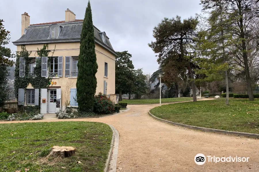 Le Jardin Des Chartreux