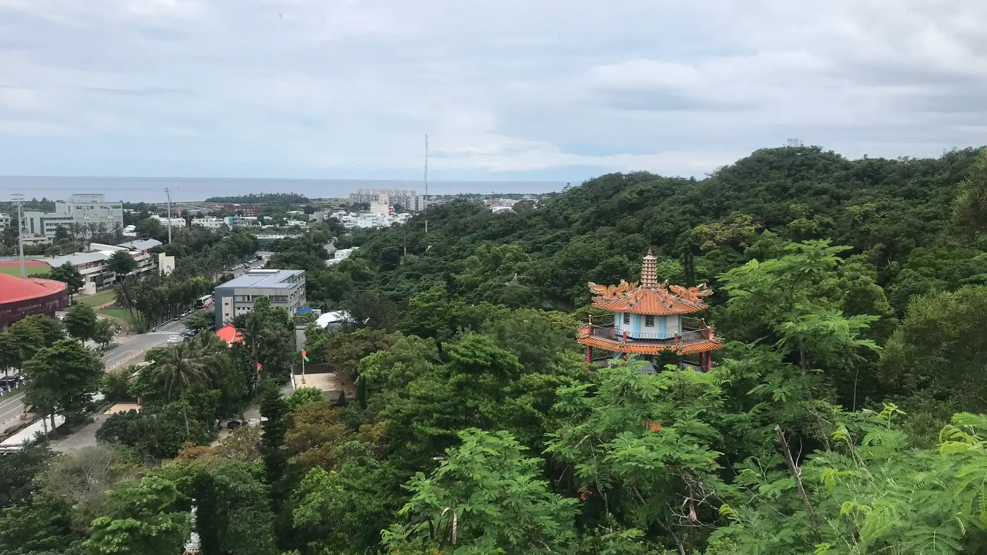 Hotels near Liyushan Park