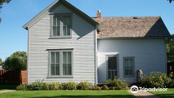 Laura Ingalls Wilder Historic Homes