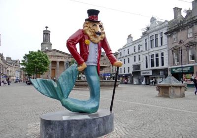 Dandy Lion Statue