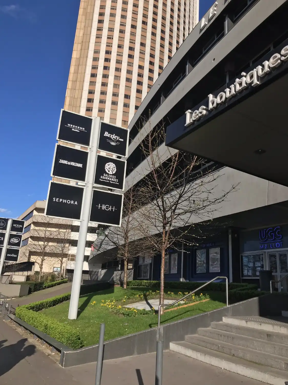 Hotels near Palais des Congres de Paris