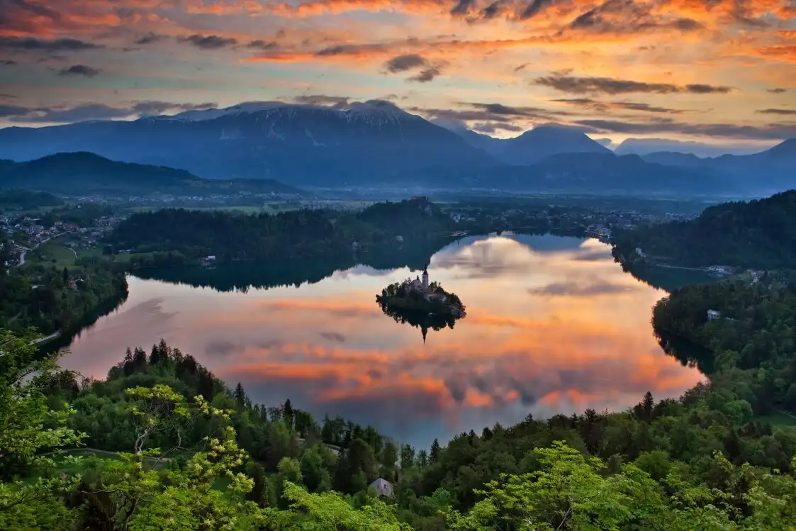 Hotels near Mala Osojnica