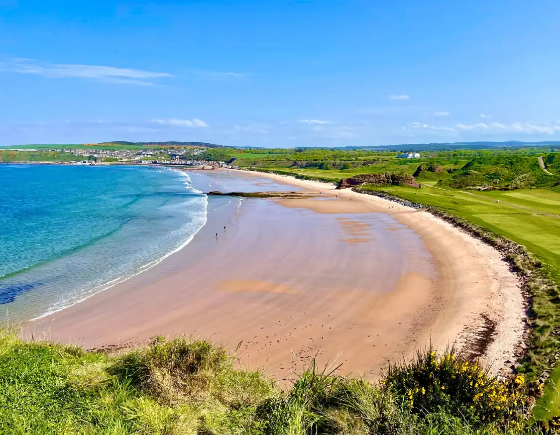 Отели рядом с достопримечательностью «Cullen beach»