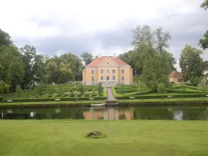 Palmse manor-air museum