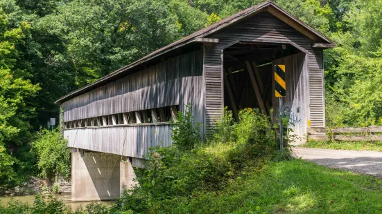 Middle Road Covered Bridge