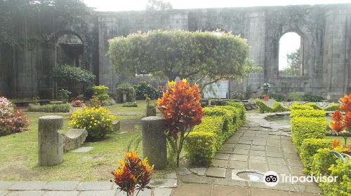 Santiago Apostol Parish Ruins