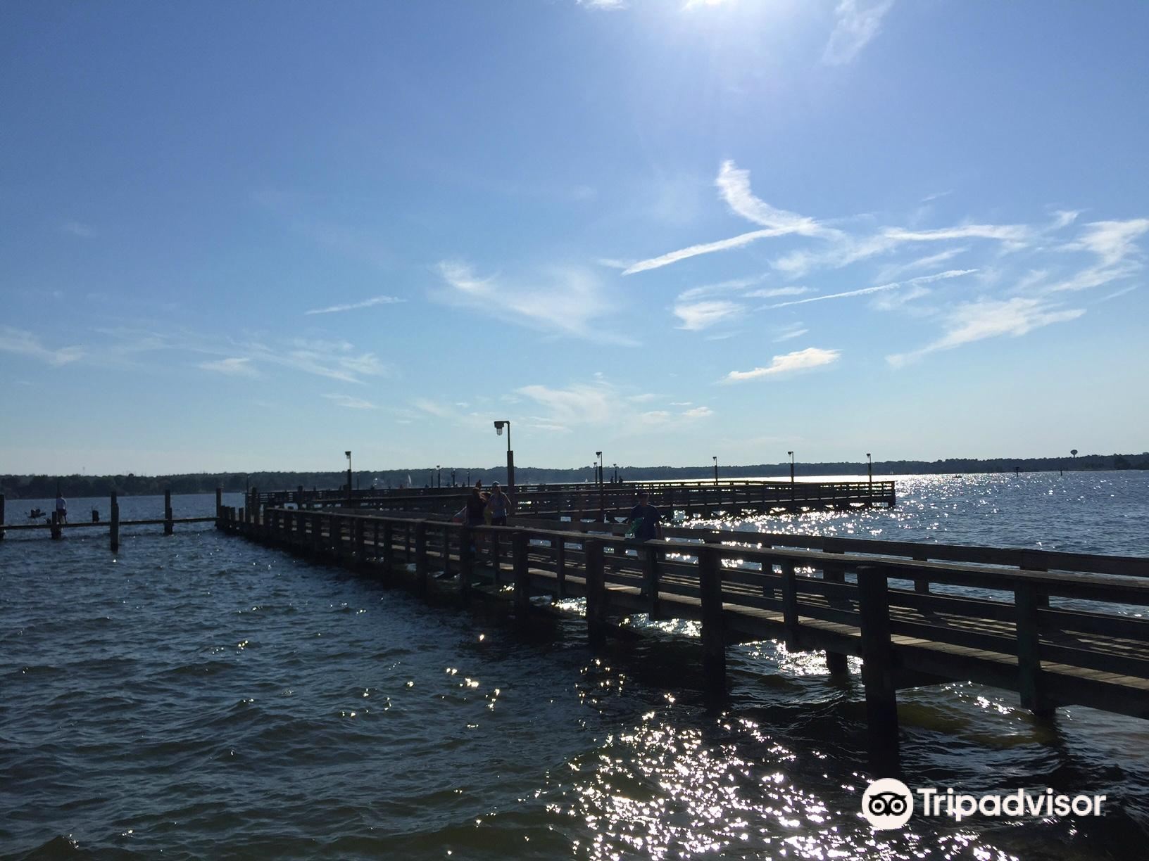 The Pier  Restaurant and River Bar - Solomons Island MD