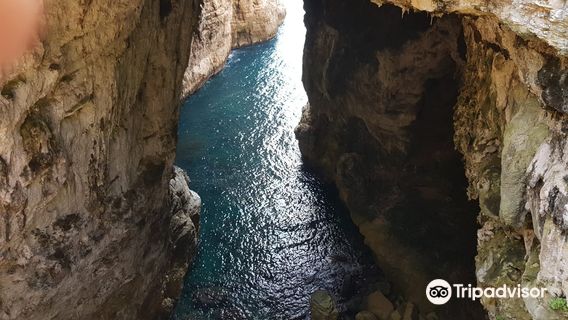 Grotta Del Turco