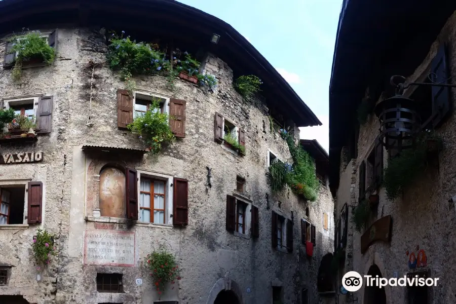 Borgo Medievale di Canale