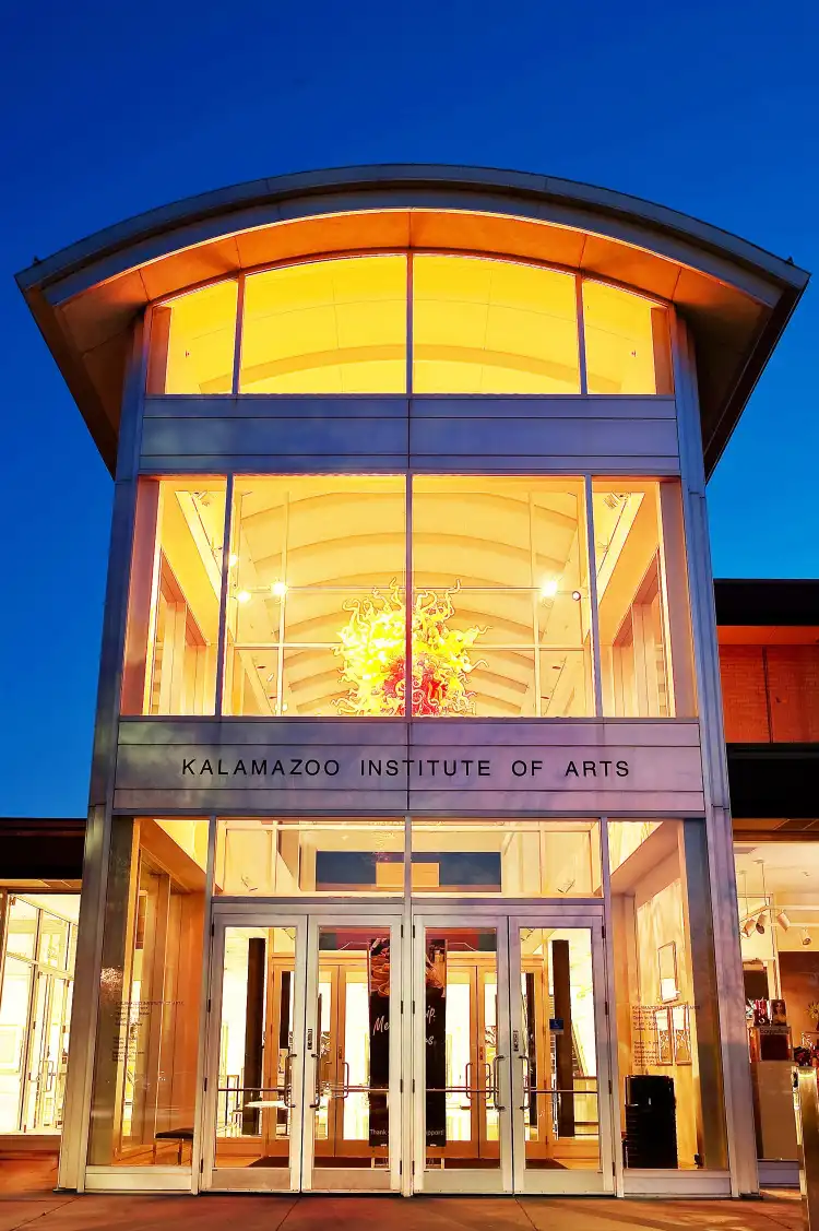 Hotels near Kalamazoo Institute of Arts