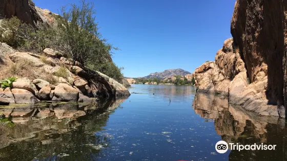 Willow Lake Park