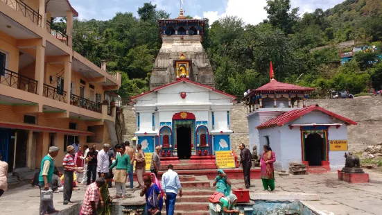 Shree Kashi Vishwanath Temple Uttarkashi
