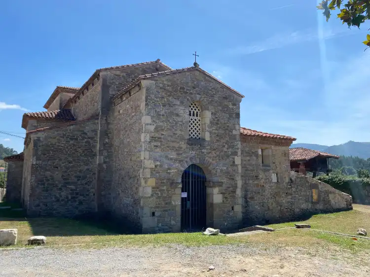 Hotels in Pravia
