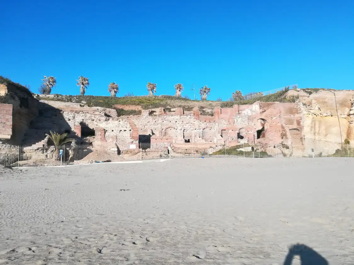 Hotel in zona Grotte di Nerone