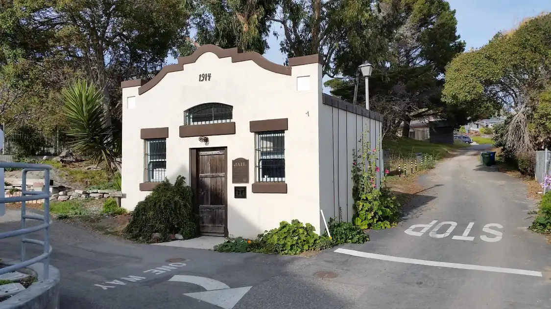 Hotel in zona Davenport Jail Museum