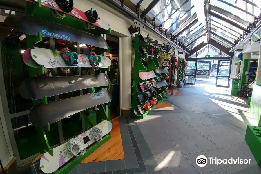 Green Toad Snowboard & Ski Shop