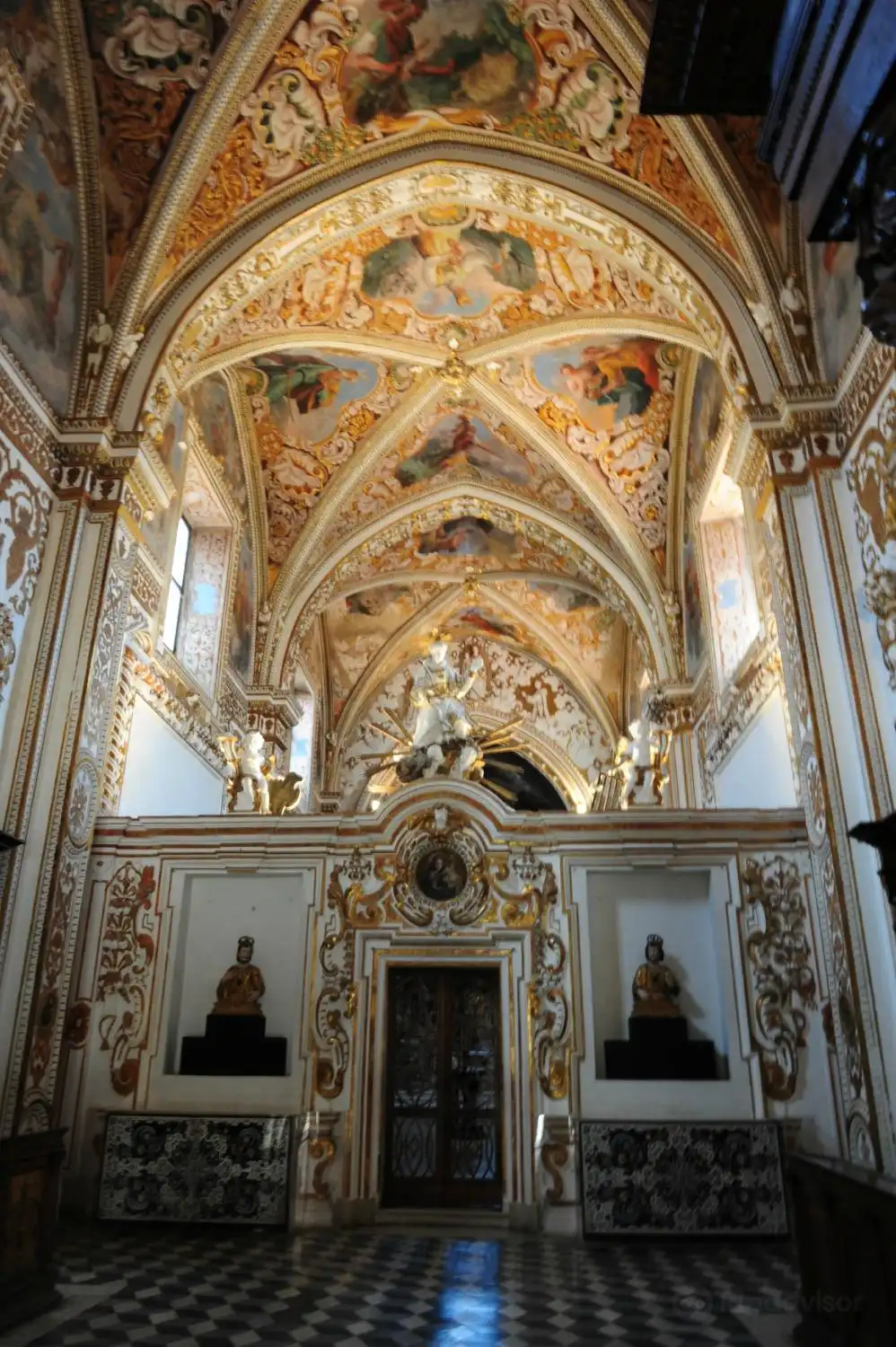 Hotel in zona Certosa di San Lorenzo