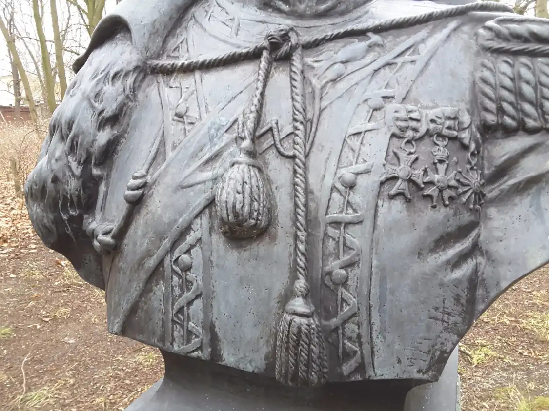 Отели рядом с достопримечательностью «Statue of Jan Hipolit Kozietulski»