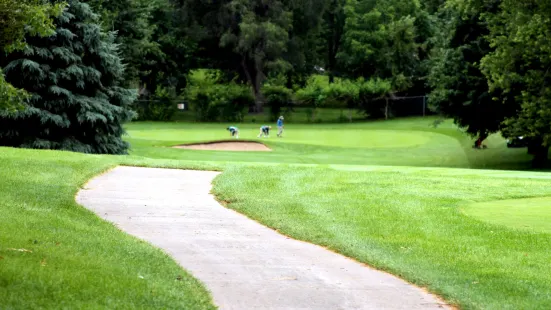 Hill's Heart of the Lakes Golf Course