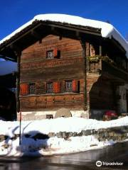 Nutli-Huschi Folk Museum (Heimatmuseum Nutli-Huschi)