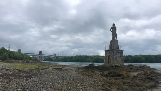 Horatio Nelson Memorial Statue