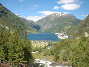 Fossevandring Geiranger