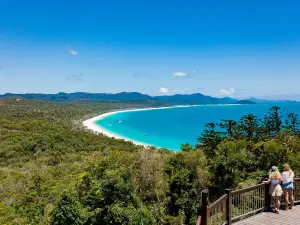 ZigZag Whitsundays Day Tour