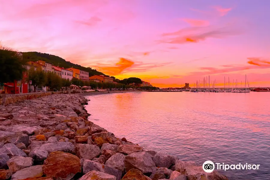 Marciana Marina Beach