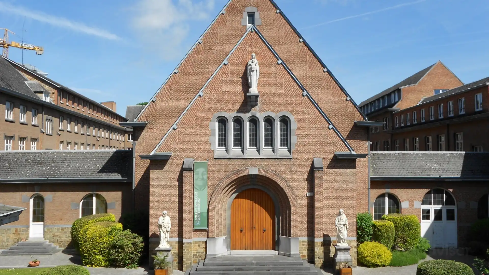 Hotels near Couvent des Soeurs de Notre-Dame (Convent of the Sisters of Notre-Dame)
