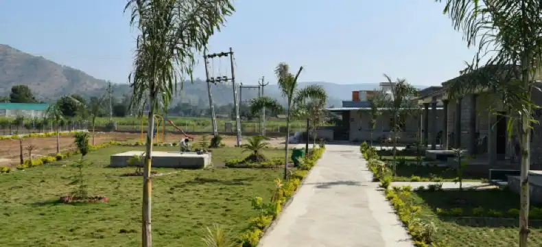 Hotels near Somnath Temple