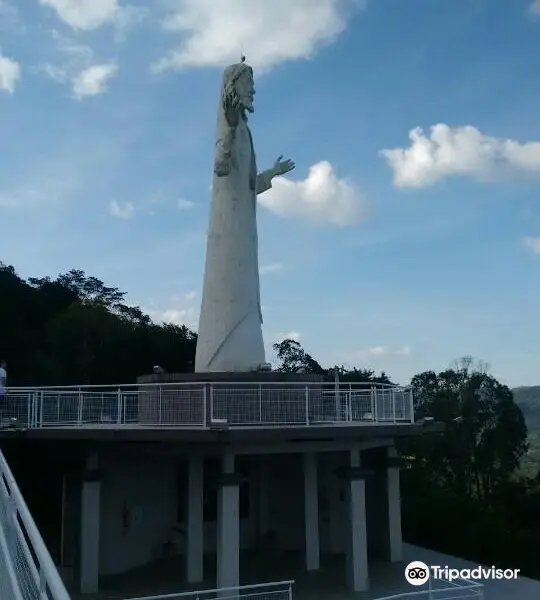 Morro São Pedro Public Viewpoint