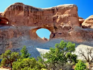 Devils Garden Trailhead