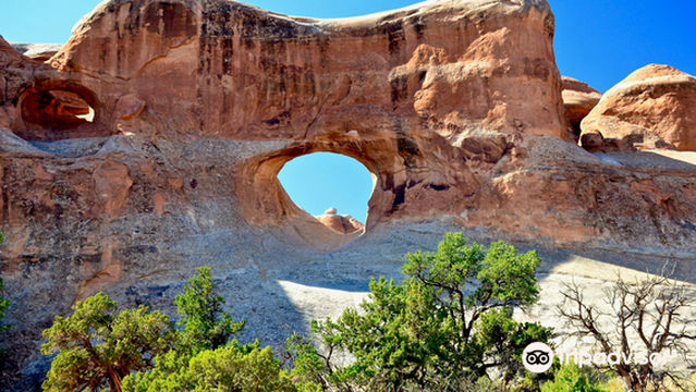 Devils Garden Trailhead