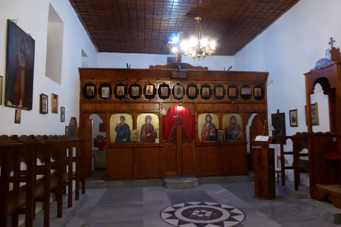 Hotels near Church of Saint Thomas