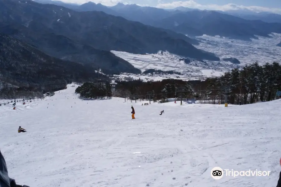 Yomase Onsen Ski Resort