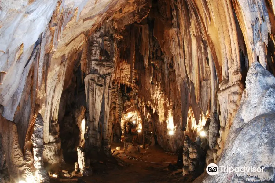 Cerovac Caves