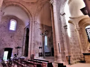 Le Chalard/ Eglise Romane