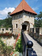 Tropsztyn Castle