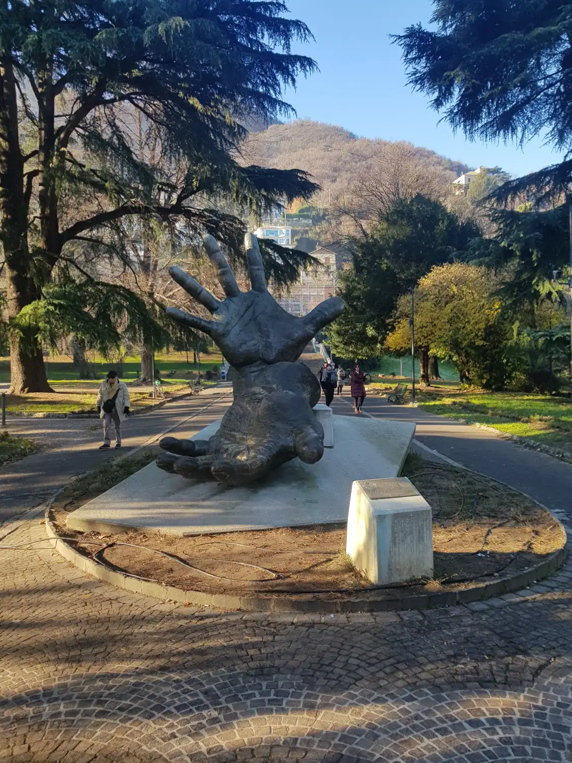 Hotel in zona Monumento ai Caduti per Servizi