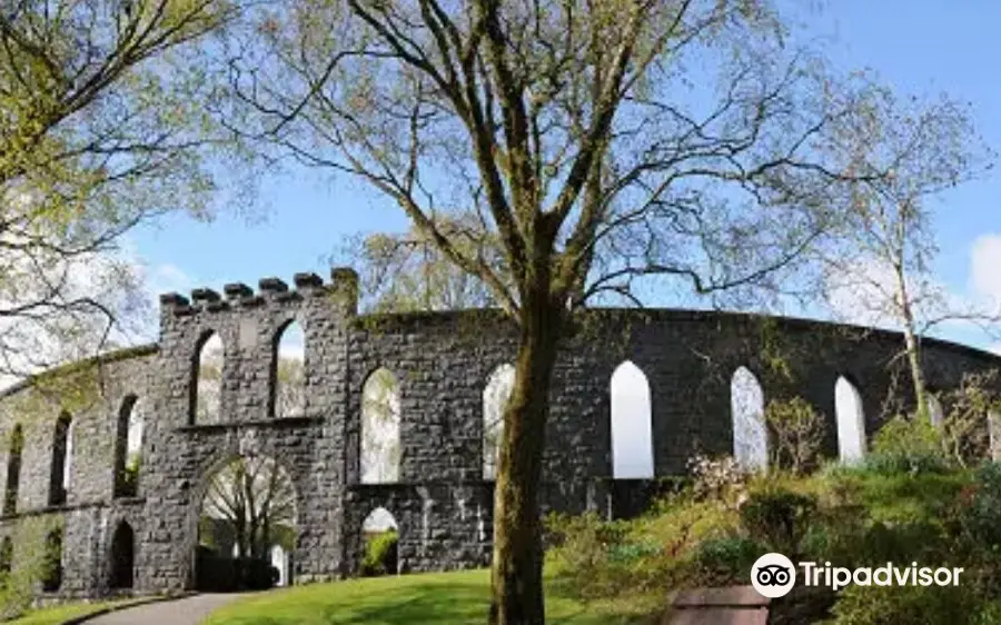 McCaig's Tower & Battery Hill