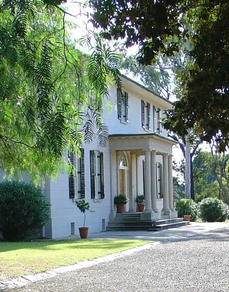 Hotels near Old Government House