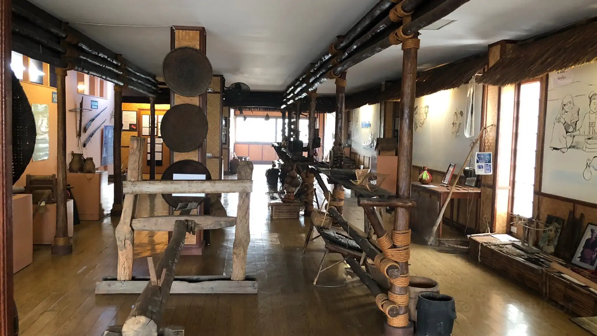 Hotels near Hilltribe Museum