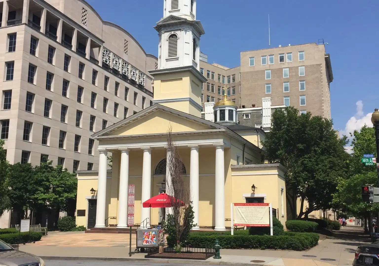 Hoteles cerca de St. John's Church