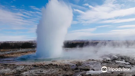 Geysir Hot Springs
