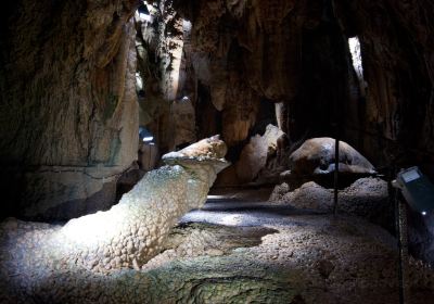 Höllgrotten caves