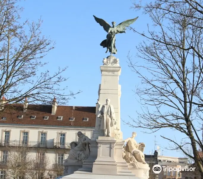 Monument Sadi Carnot Place de la République