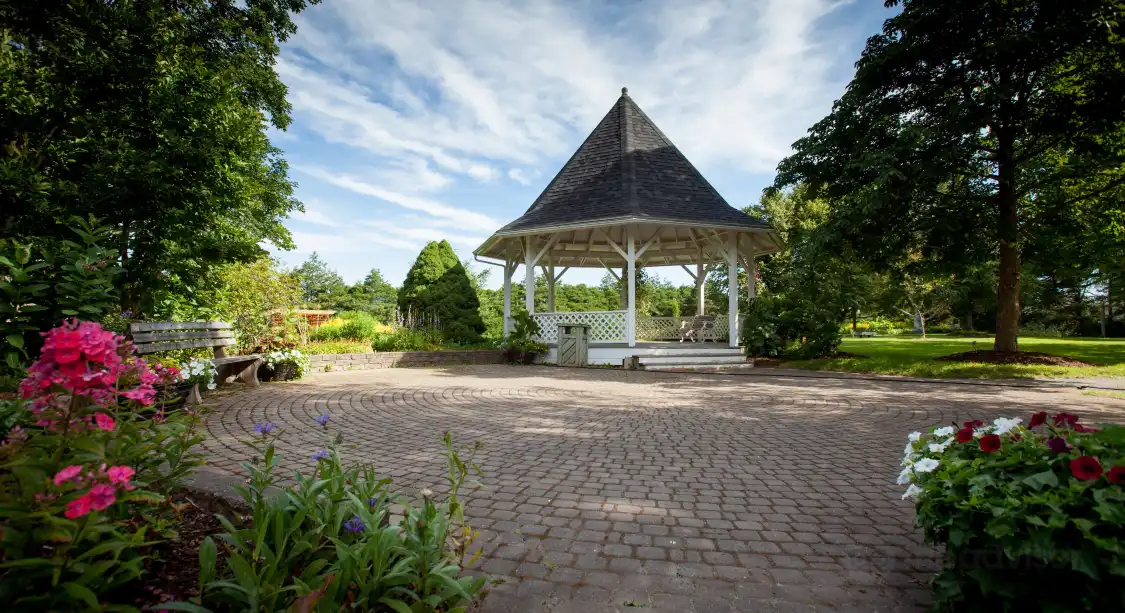 Hotels near BICENTENNIAL BOTANICAL GARDEN