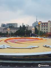 Mao Zedong Statue