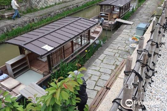 Japan Osaka + Kyoto + Keage Incline Railway + Philosophical Path + Ginkakuji + Hirano Shrine One-day Tour